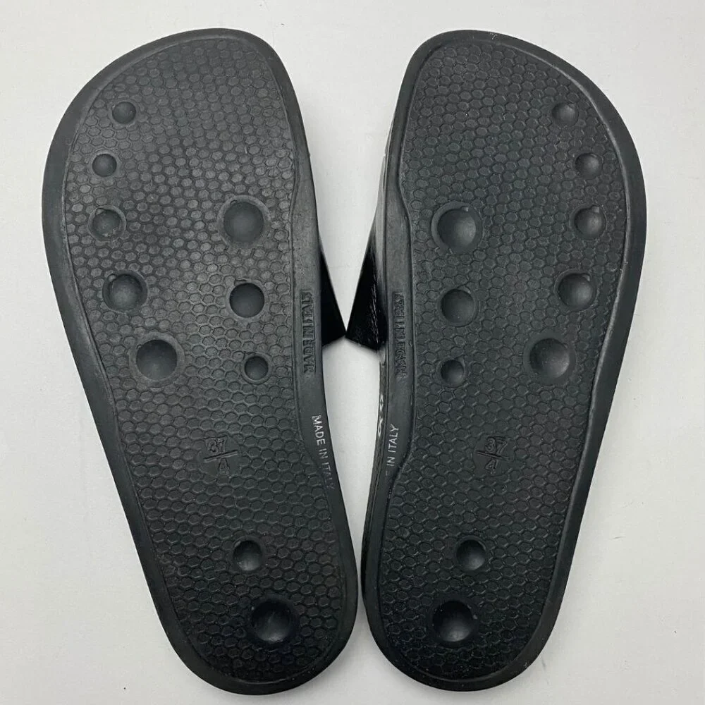 STELLA MCCARTNEY Kids Banana Slides Size 4